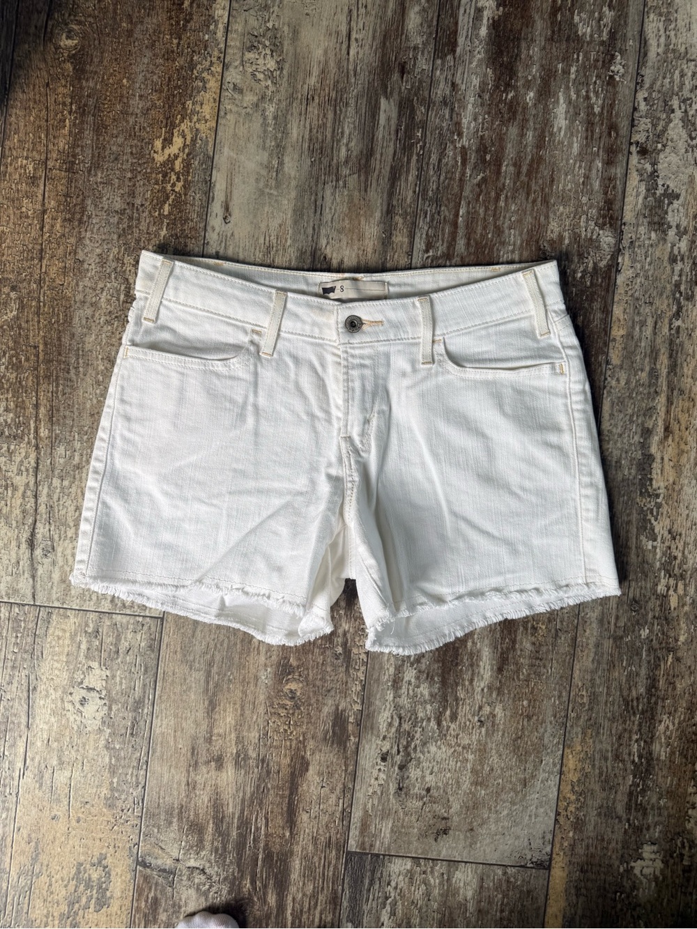 2 for $20 sale: Leviβs white raw hem Jean mid length shorts - 8